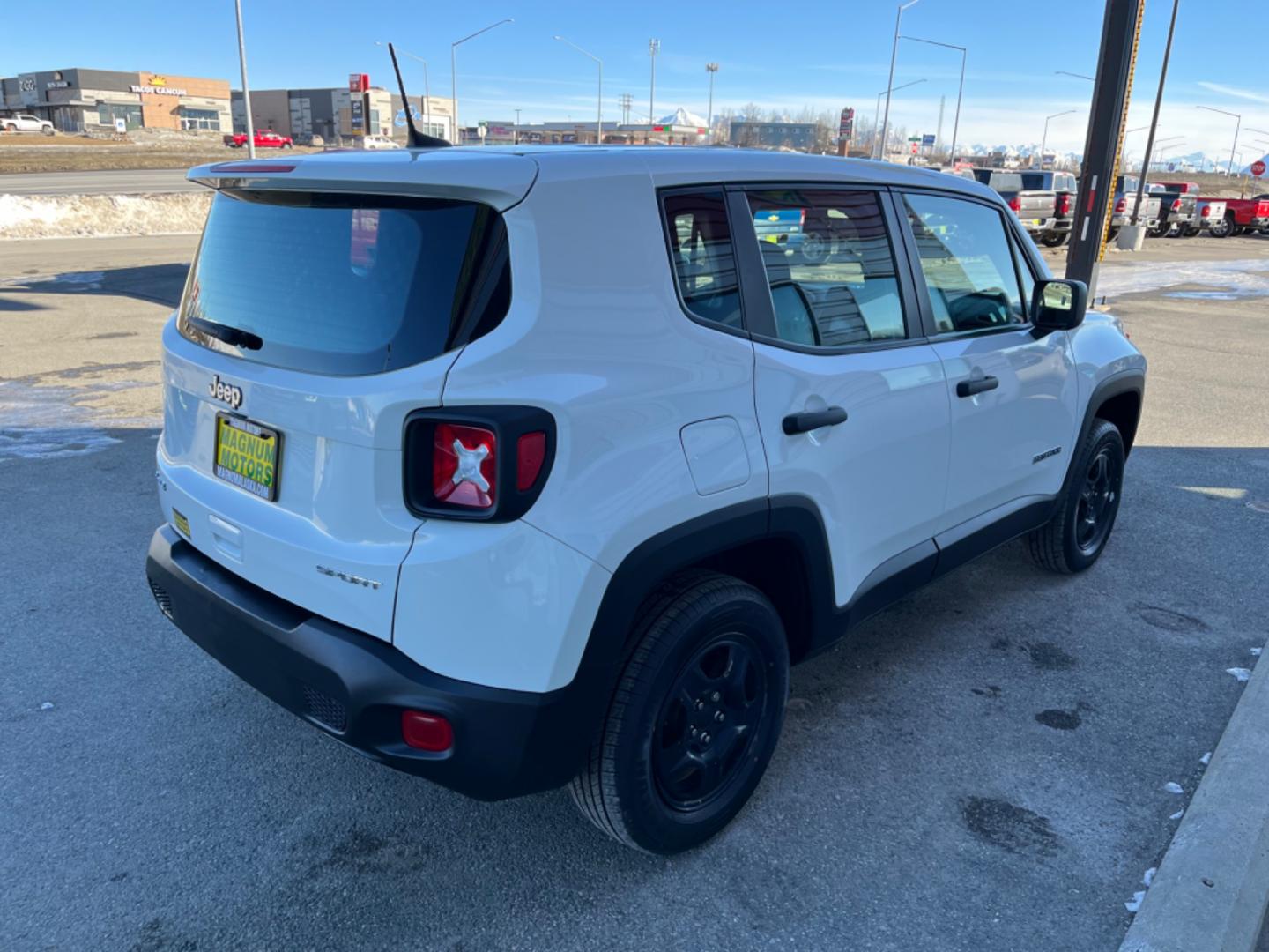 2020 WHITE /Black JEEP RENEGADE SPORT (ZACNJBAB0LP) with an 2.4L engine, Automatic transmission, located at 1960 Industrial Drive, Wasilla, 99654, (907) 274-2277, 61.573475, -149.400146 - Photo#4